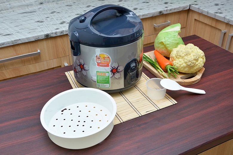 Nồi cơm nắp gài Sharp 1.8 lít KS-NR191STV