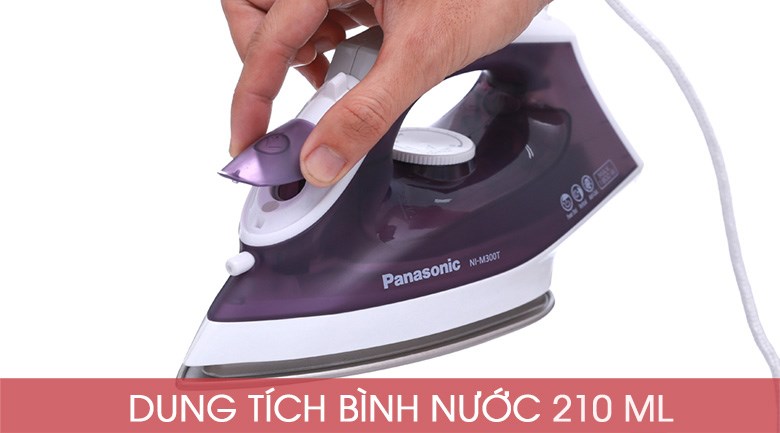 Dung tích bình nước lớn - Bàn ủi hơi nước Panasonic NI-M300TVRA Dung tích bình nước lớn - Bàn ủi hơi nước Panasonic NI-M300TVRA