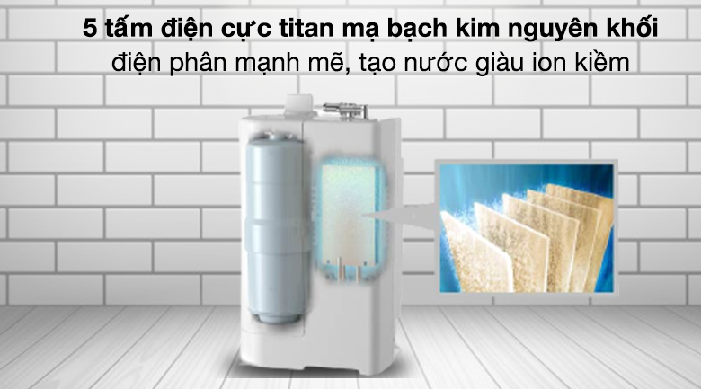 Tấm điện cực Công nghệ màng lọc sợi rỗng Nhật Bản loại bỏ hoàn toàn 17 tạp chất trong đó có 13 tạp chất được quy định theo Tiêu chuẩn Công nghiệp Nhật Bản - JIS , 4 tạp chất đã được quy định trong tiêu chuẩn Cơ quan lọc nước Nhật Bản - JWPA, thậm chí còn có thể loại bỏ các vi khuẩn cỡ nhỏ Loại bỏ tạp chất Tỷ lệ thu hồi Máy lọc nước ion kiềm Panasonic TK AB50 5 tấm điện cực