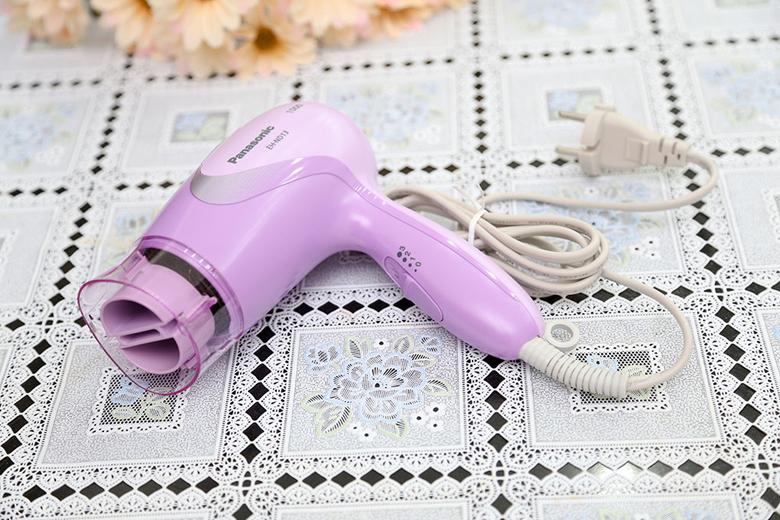 Máy nhỏ gọn, xinh xắn với màu tím chủ đạo sang trọng Máy nhỏ gọn, xinh xắn với màu tím chủ đạo sang trọng