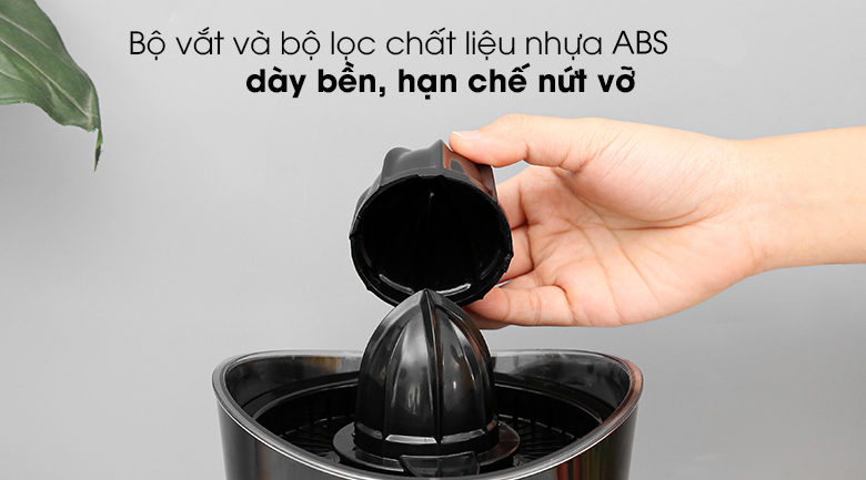Máy vắt cam Sharp EJ-J850-BK - Bộ vắt và bộ lọc chất liệu nhựa cao cấp dày bền, hạn chế nứt vỡ, dễ vệ sinh sau mỗi lần dùng Máy vắt cam Sharp EJ-J850-BK - Bộ vắt và bộ lọc chất liệu nhựa cao cấp dày bền, hạn chế nứt vỡ, dễ vệ sinh sau mỗi lần dùng
