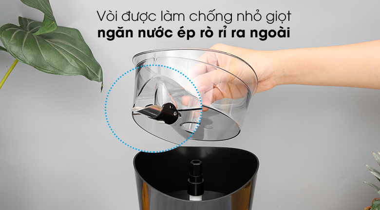 Máy vắt cam Sharp EJ-J850-BK - Vòi được làm chống nhỏ giọt Máy vắt cam Sharp EJ-J850-BK - Vòi được làm chống nhỏ giọt